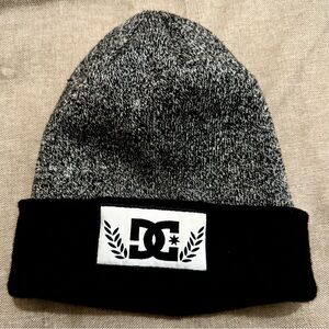 DC Monochrome Knit Beanie Skater Style